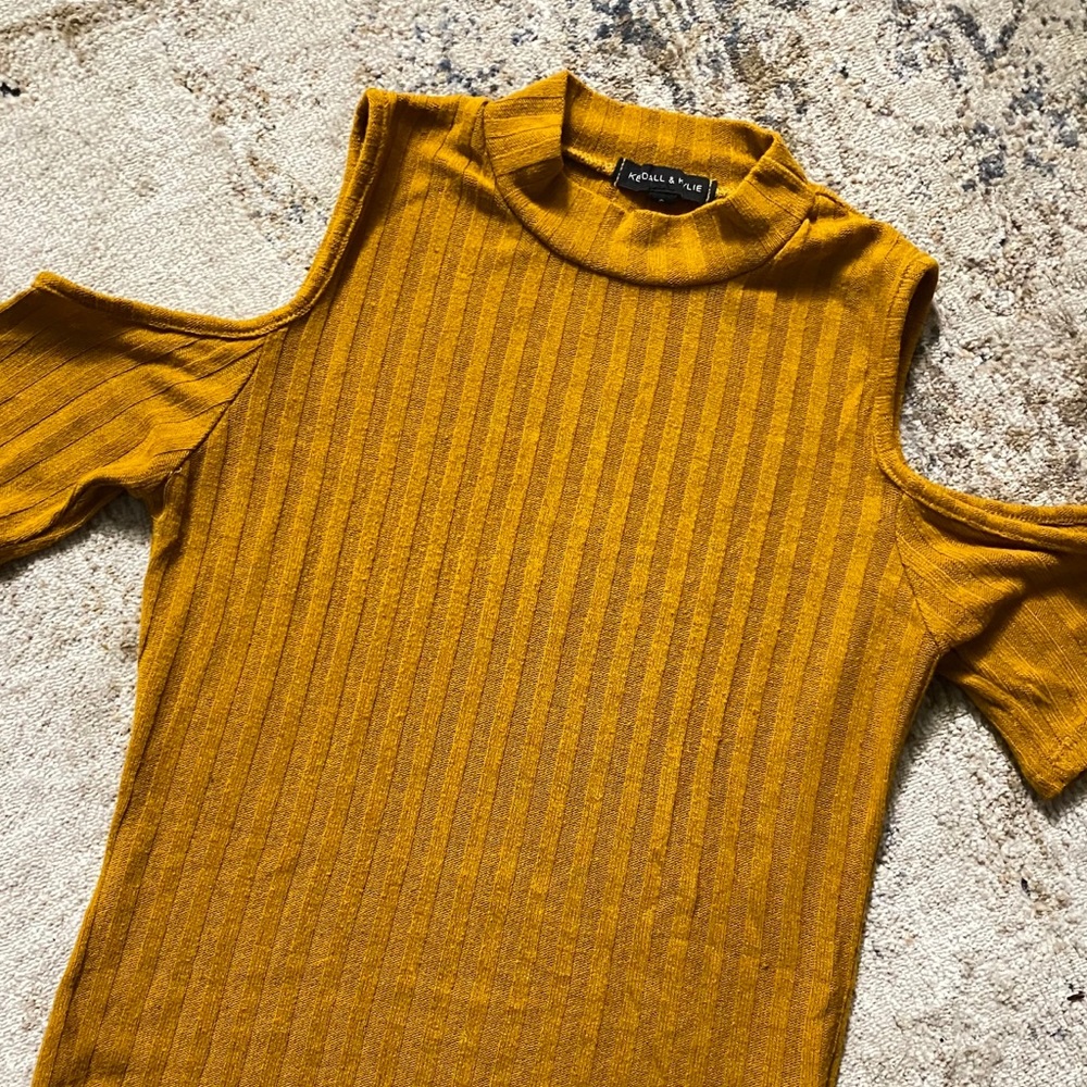 Mock neck with shoulder cut top (K&K - Small)